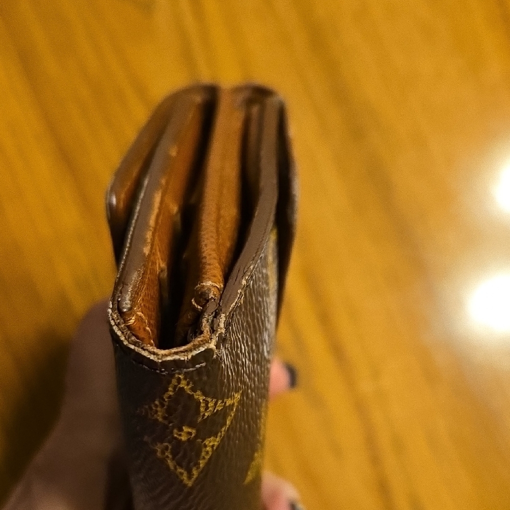 Louis Vuitton Portefeiulle Elise Monogram Bifold Wallet - Picture 4 of 13